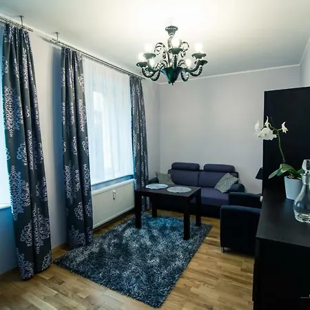 Przytulne Mieszkanie Z Wyposazona Kuchnia, 200 M Od Parku Centralnego Gdynia